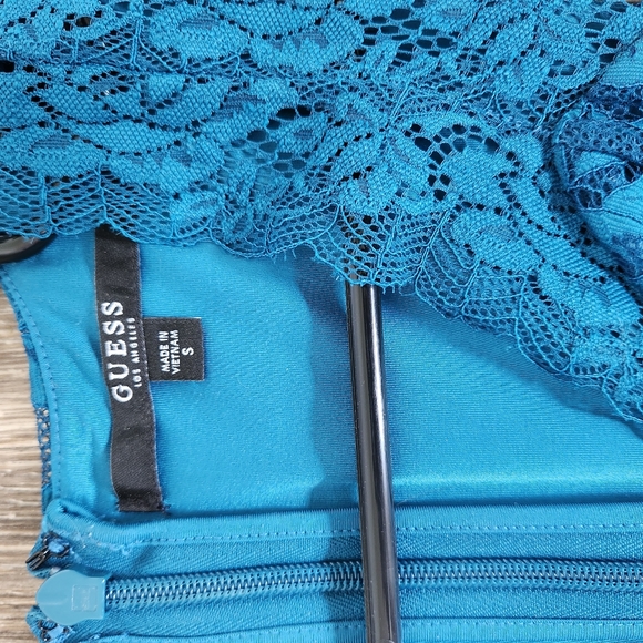 Gorgeous Guess Lace Bodycon Dress Sz Small - Picture 4 of 4